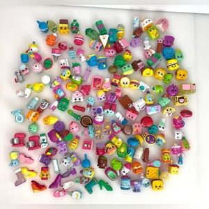 Huge Lot 171 Shopkins Figure Toys Mixed Assorted Seasons Accessories